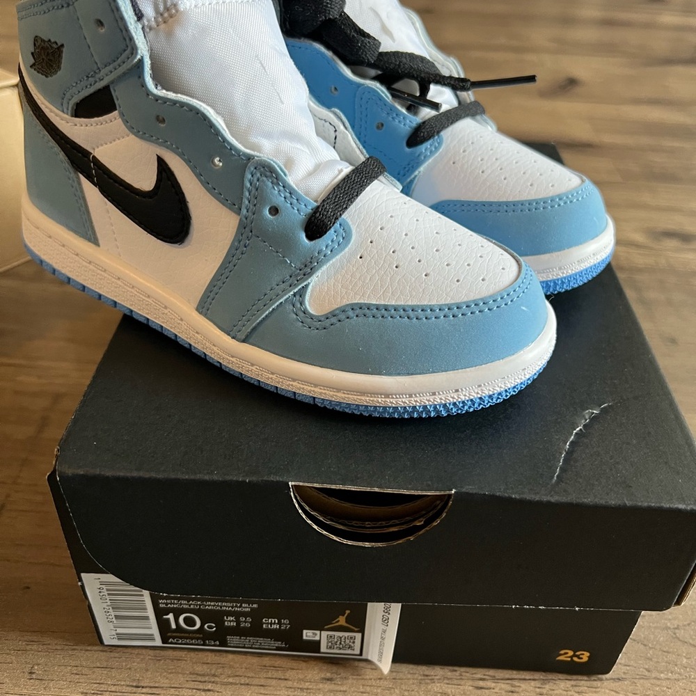 Nike Air Jordan 1 Retro High OG Sneakers